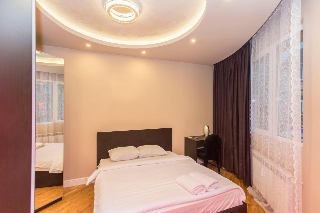 Elegant 2Bdr Apartment With A Balcony София Экстерьер фото
